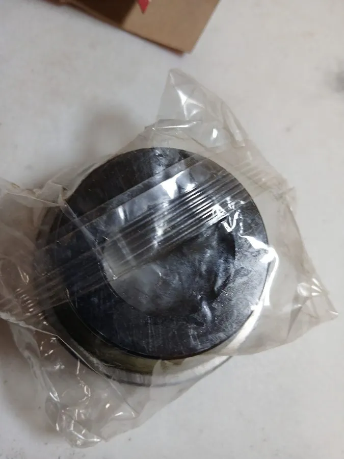 Подшипник SKF YEL 207-104-2DW/AG INSERT BEARING LOCKING COLLAR /NNB h90 — фото лота 1