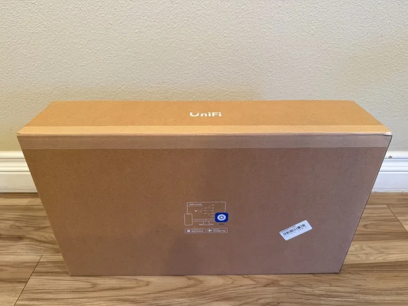 Коммутатор Ubiquiti UniFi USW-24 24-Port Gigabit Managed Switch SFP Rackmount