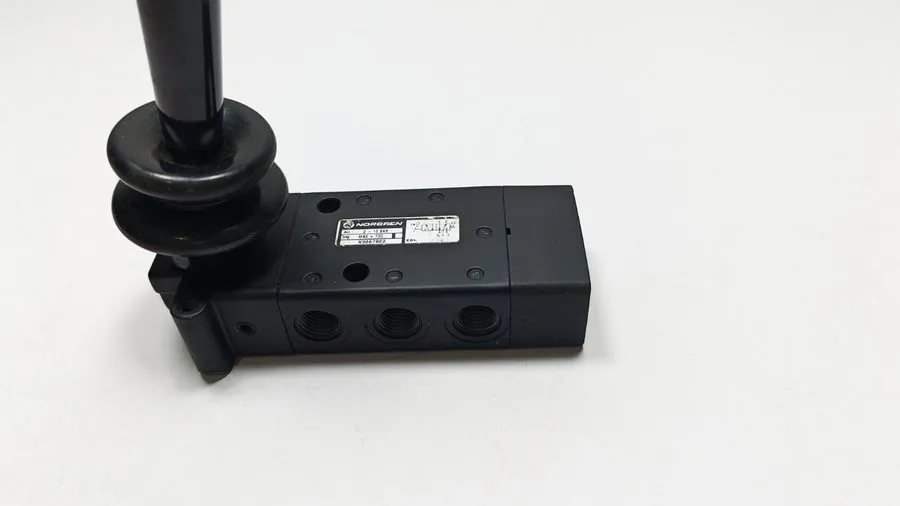 Пневмоклапан NORGREN X3067802 PNEUMATIC HAND LEVER VALVE