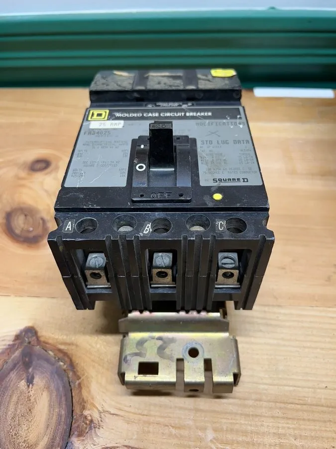 Автоматический выключатель FA34025 Square D 25 Amp 480V 3 Pole I-Line Circuit Br