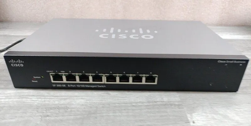 Коммутатор Cisco 8 port 10/100 managed ethernet switch SF300-08