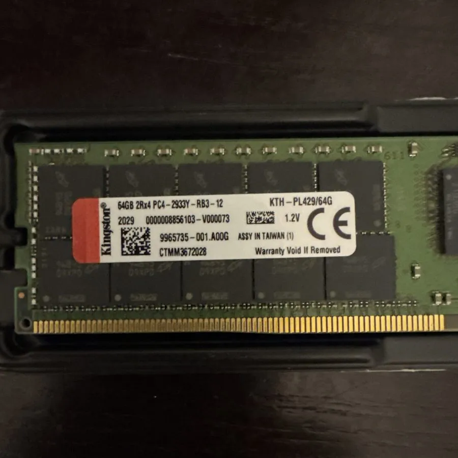 Модуль памяти Kingston KTH-PL429/64G 64GB 2Rx4 PC4-2933Y DDR4 ECC RDIMM Server R