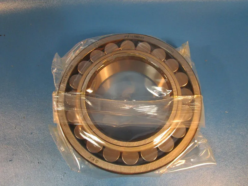 Подшипник SKF 22218E C4 SPHERICAL ROLLER BEARING 90x160x40mm