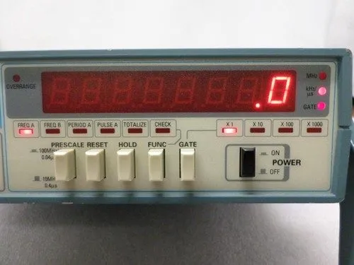 Тестер Tektronix CMC251 1.3 GHz Frequency Counter, From our Eng lab (Sn 50164) — фото лота 2