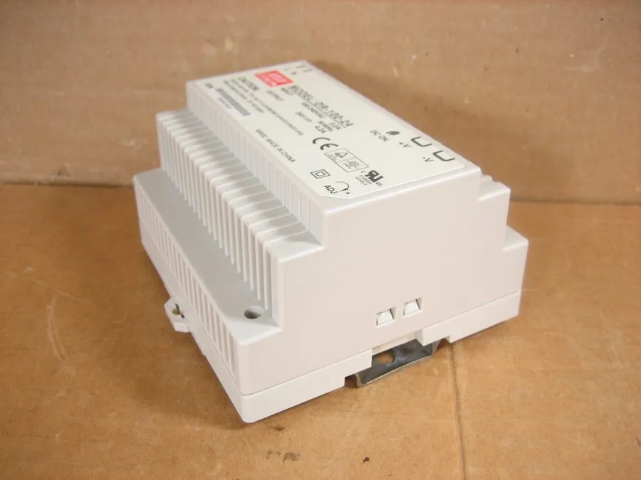 Блок питания Mean Well DR-100-24 Industrial DIN Rail Power Supply 24VDC 4.2A