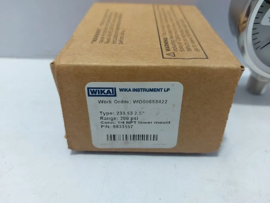 Трубопроводная арматура Wika 233.53 2.5 0-200 Psi P/N 9833557 Pressure Gauge