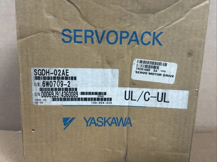 Сервопривод Yaskawa KCC-REM-Yec-SGDH02AE1-004 200V Servopack SGDH-02AE
