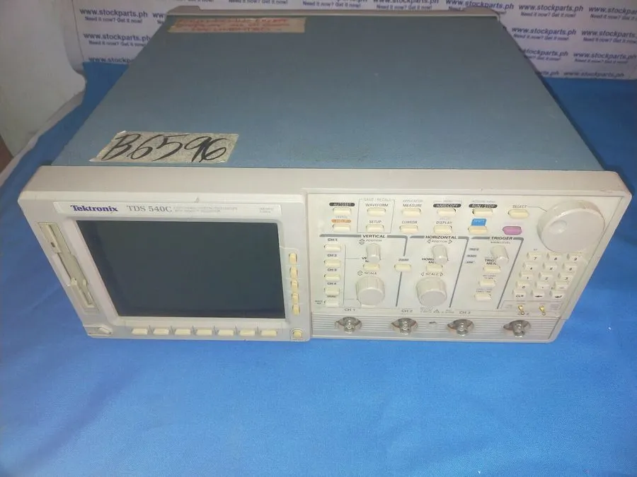 Осциллограф Tektronix TDS540C Digitizing Oscilloscope 4CH 500MHz 2GS/s (options 