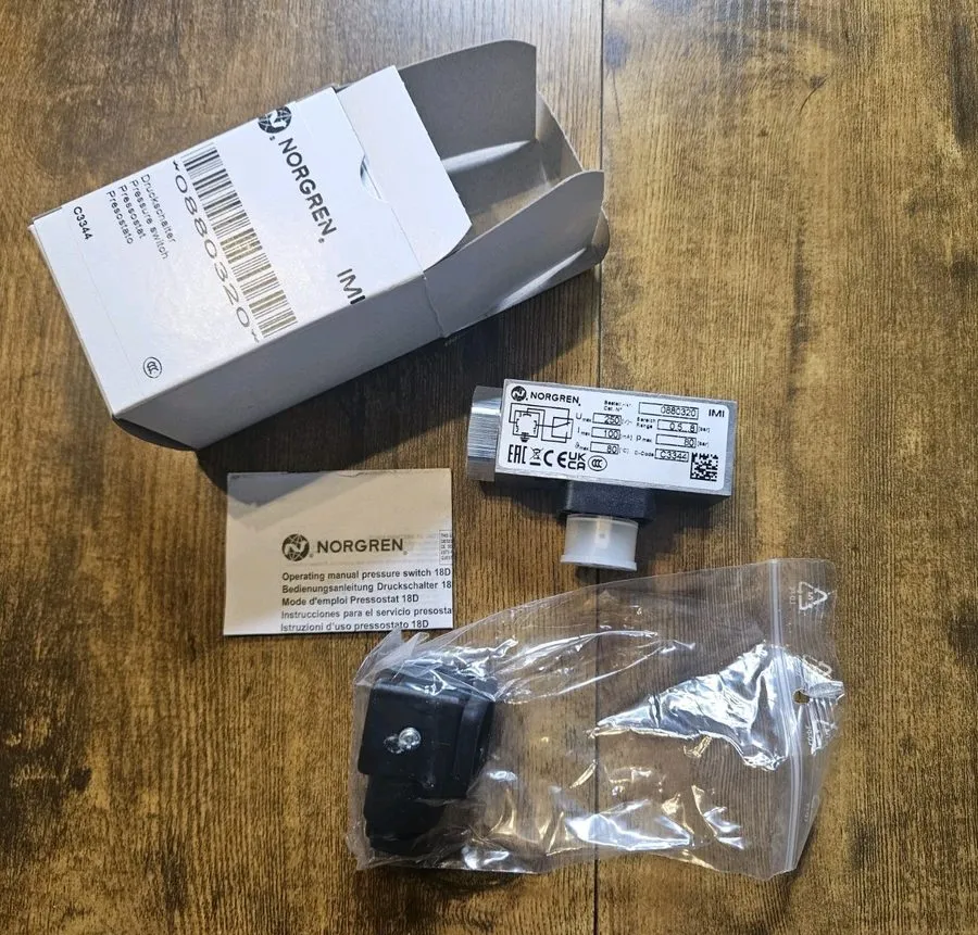 Реле давления Norgren 0880320 Pneumatic Pressure Switch 18D Series 1/4" NPT 7-12
