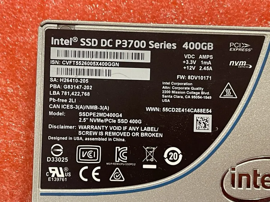 SSD-накопитель 400 GB Intel DC P3700 2.5" SSD NVMe PCIe 3.0 Gen 3 x 4 U.2 SSDPE2