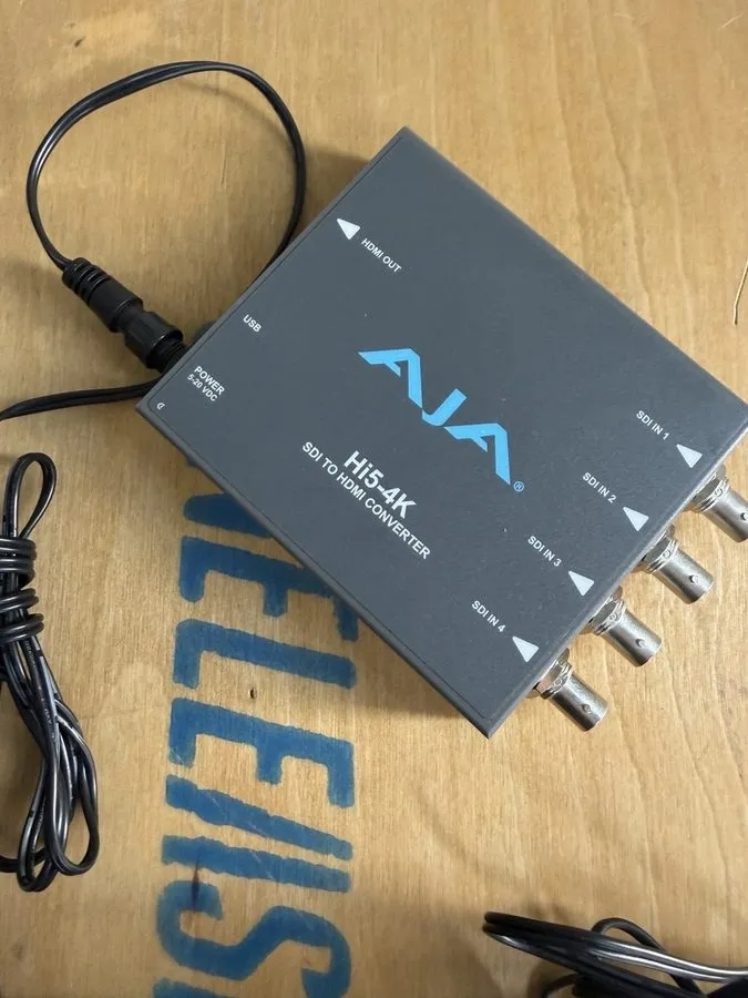 Видеооборудование AJA Hi5-4K Mini Converter HDMI to SDI 4K Video Converter — фото лота 1