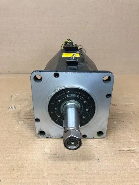 Серводвигатель Fanuc GE A06B-0142-B076#7000 a12/2000 AC Servo Motor 186 V 2.1 kW