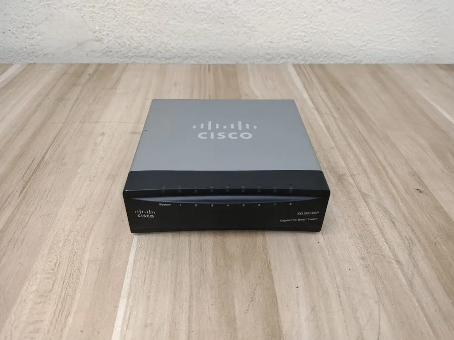 Коммутатор Cisco SG200-08P 8-port Gigabit PoE Smart Switch (SLM2008PT)