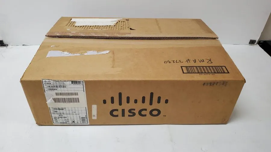 Коммутатор Cisco Systems WS-C3560-24TS-S Catalyst 3560-24TS SMI 24 Port Switch