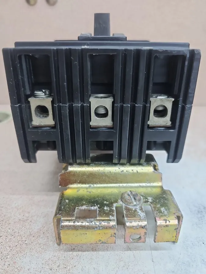 Автоматический выключатель Square D FC34050 50 Amp 3 Pole 480V I-Line Circuit Br