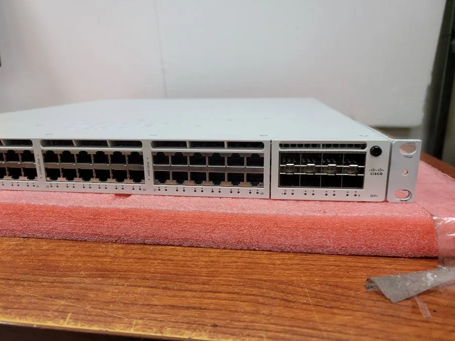 Коммутатор Cisco Meraki MS390-48UX-HW 48-Port PoE+ UPoE Network Switch UNCLAIMED