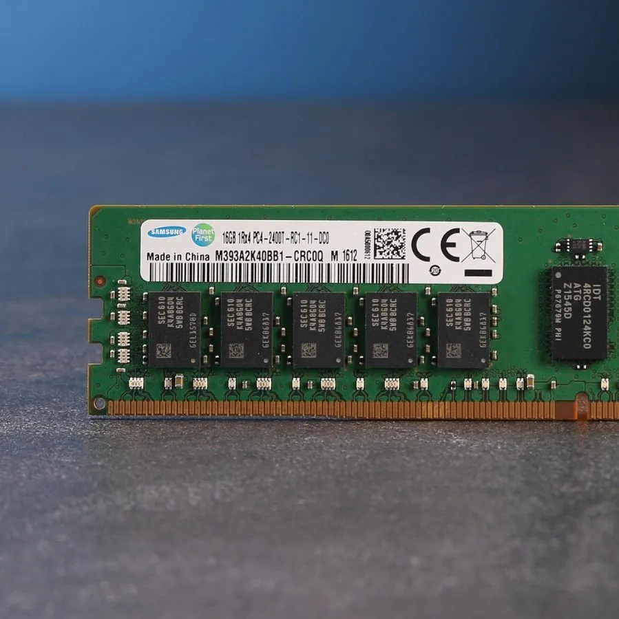 Модуль памяти Samsung M393A2K40BB1-CRC0Q 16GB DDR4 PC4-2400T ECC Workstation Ser