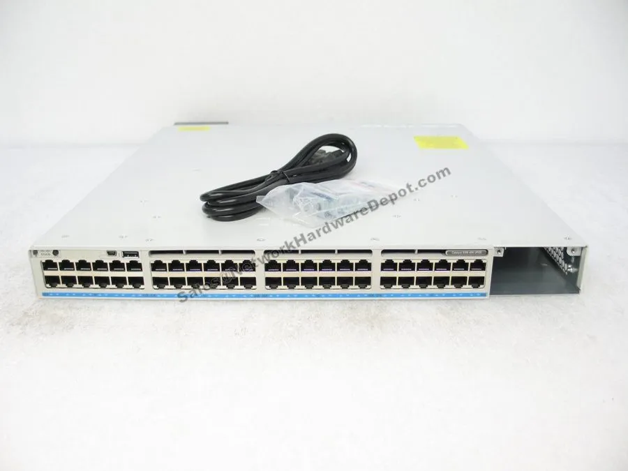 Коммутатор Cisco C9300-48UN-E 48-Port UPOE 5Gbps Catalyst 9300 Switch