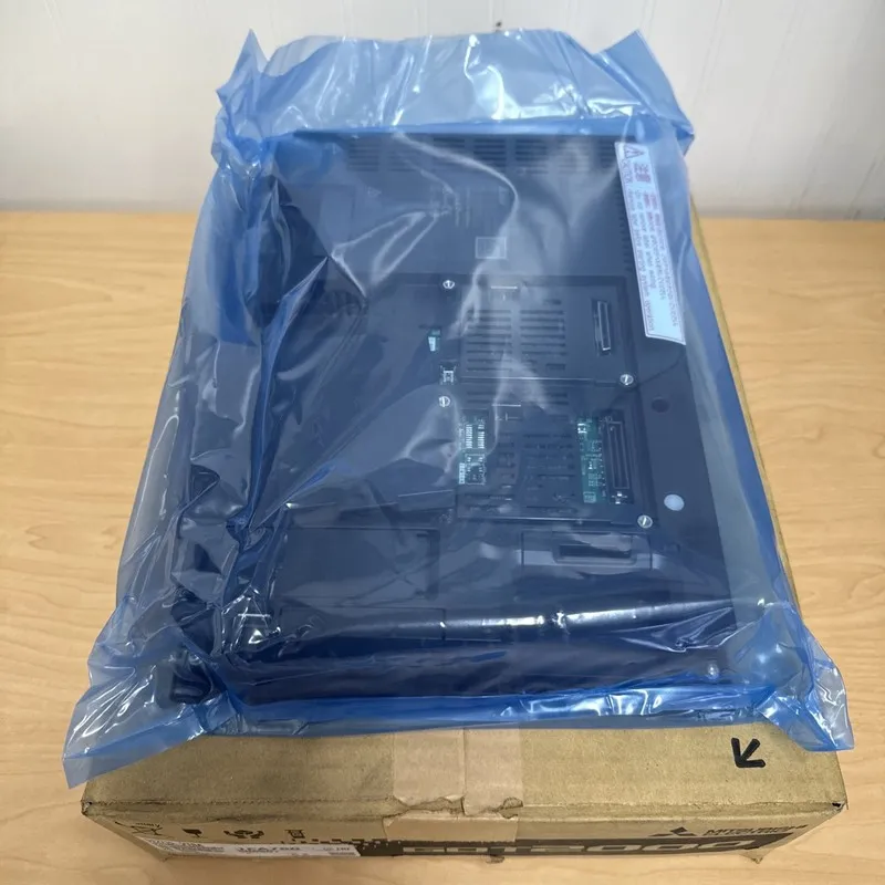 Панель оператора MITSUBISHI HMI TOUCH DISPLAY PANEL GT2710-VTBA GT2710-VTBD GT27 — фото лота 2