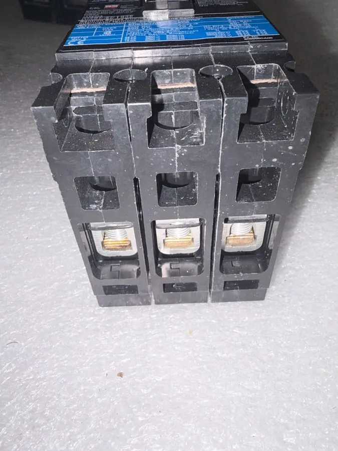 Автоматический выключатель Siemens ED63B070 Circuit Breaker 3 Pole 70A 600V Sent