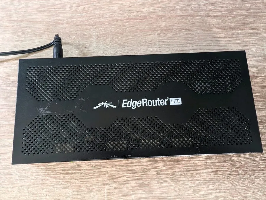 Маршрутизатор Ubiquiti ERLite-3 Edge Router LITE