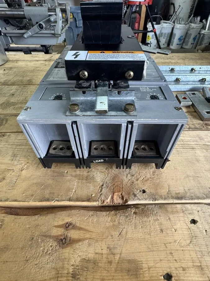 Автоматический выключатель Siemens Sentron Series 600 Amp Circuit Breaker HLD63F