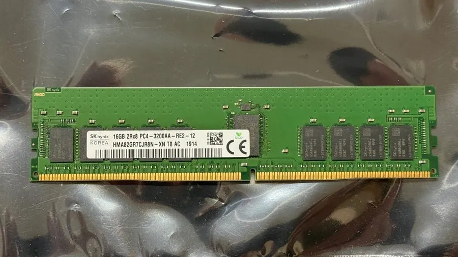 Модуль памяти SK Hynix 16GB DDR4-3200MHz 2Rx8 ECC RDIMM Server RAM HMA82GR7DJR8N
