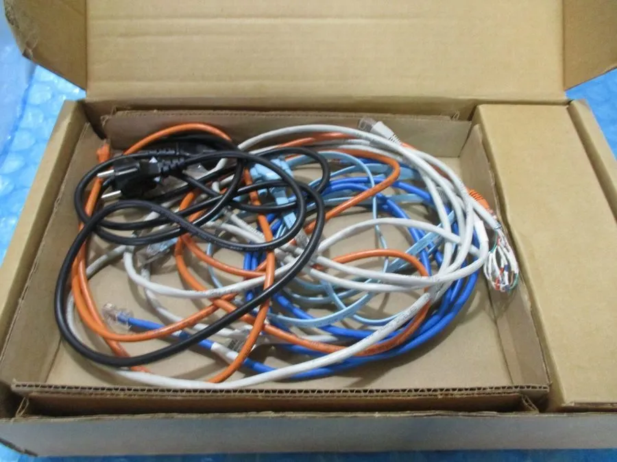 Сервер DIGI 50000865-01 R CM 8 8-PORT CONSOLE SERVER