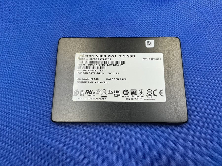 SSD-накопитель Micron 5300 PRO 7.68TB 2.5" SATA 6Gb/s SSD MTFDDAK7T6TDS-1AW1ZABY