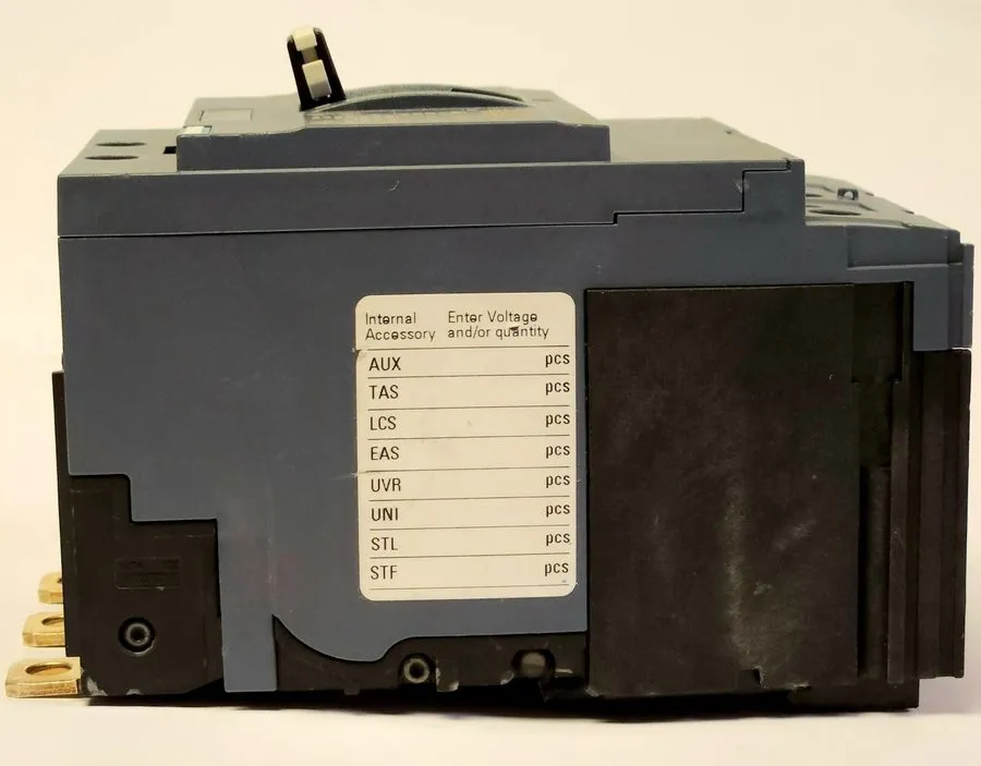 Автоматический выключатель SIEMENS 3VA4130 5ED34 0AA0 3 Pole 30 AMP 3VA4 Circuit