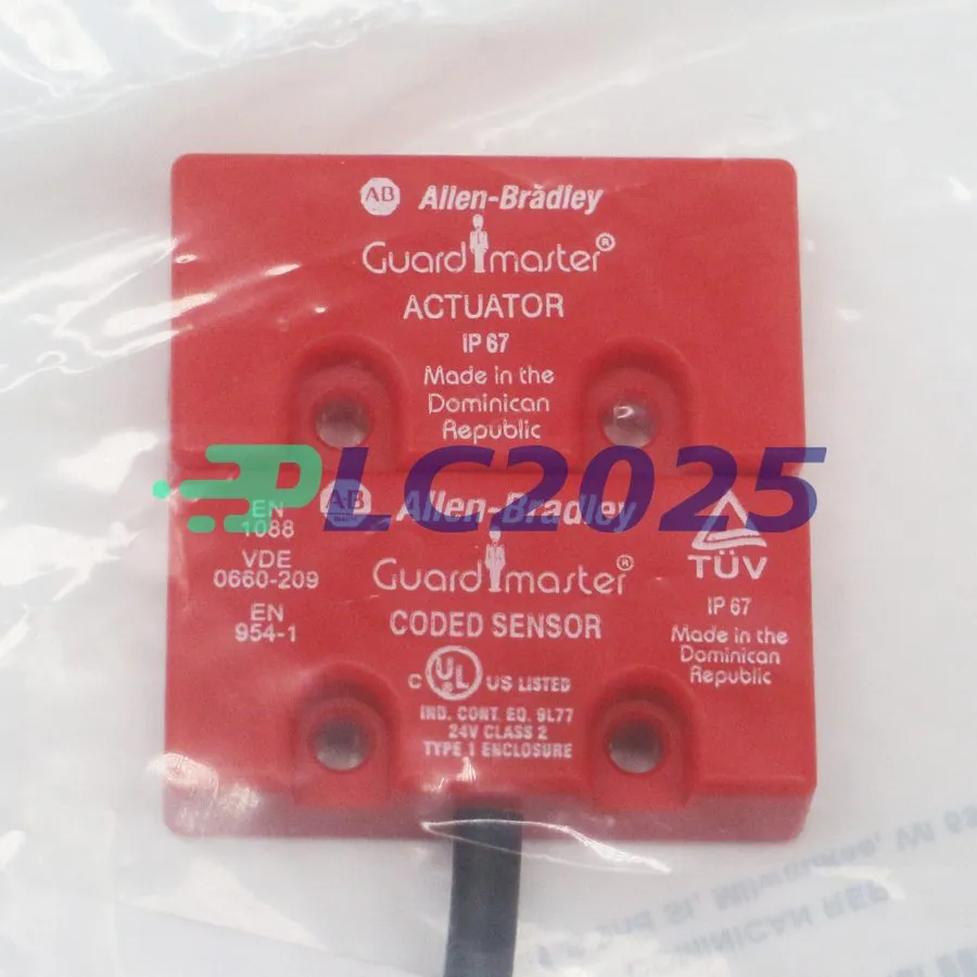 Реле безопасности Allen-Bradley 440N-Z2NRS1C Guardmaster 440N Non Contact Switch