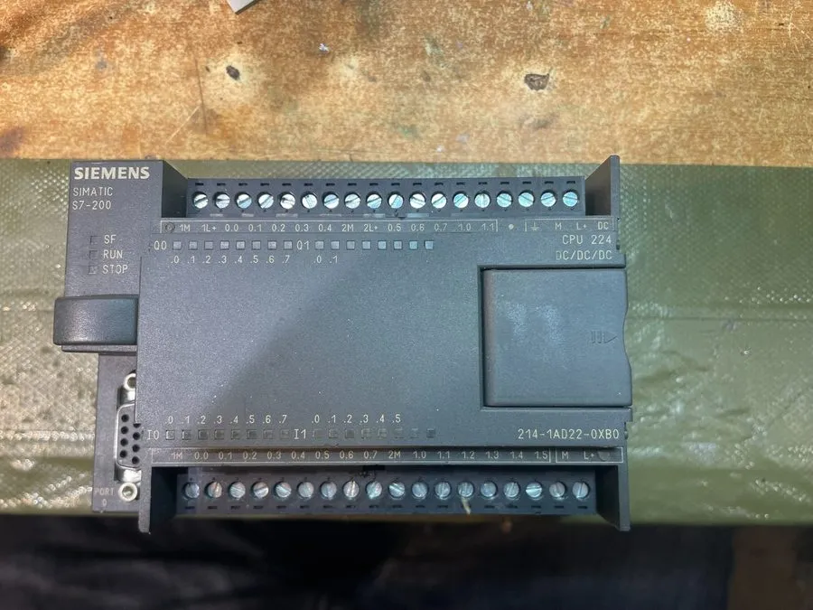 ПЛК Siemens 6ES7 214-1AD22-0XB0 SIMATIC S7-200 CPU 224 PLC Processor, 24VDC — фото лота 1