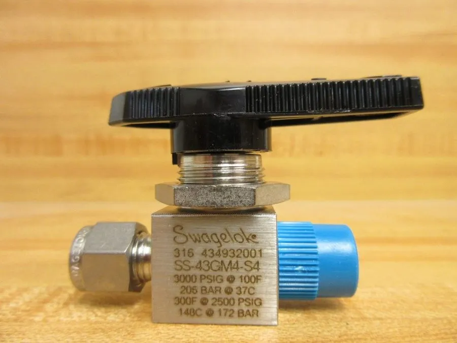 Клапан 1- Swagelok Stainless Steel 40G Series Ball Valve, 1/4", SS-43GM4-S4