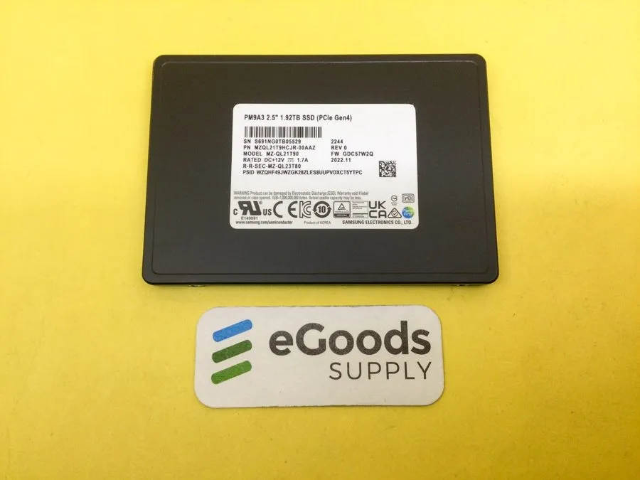 SSD-накопитель Samsung PM9A3 1.92TB U.2 SSD PCIE 4.0 NVME MZ-QL21T90 MZQL21T9HCJ