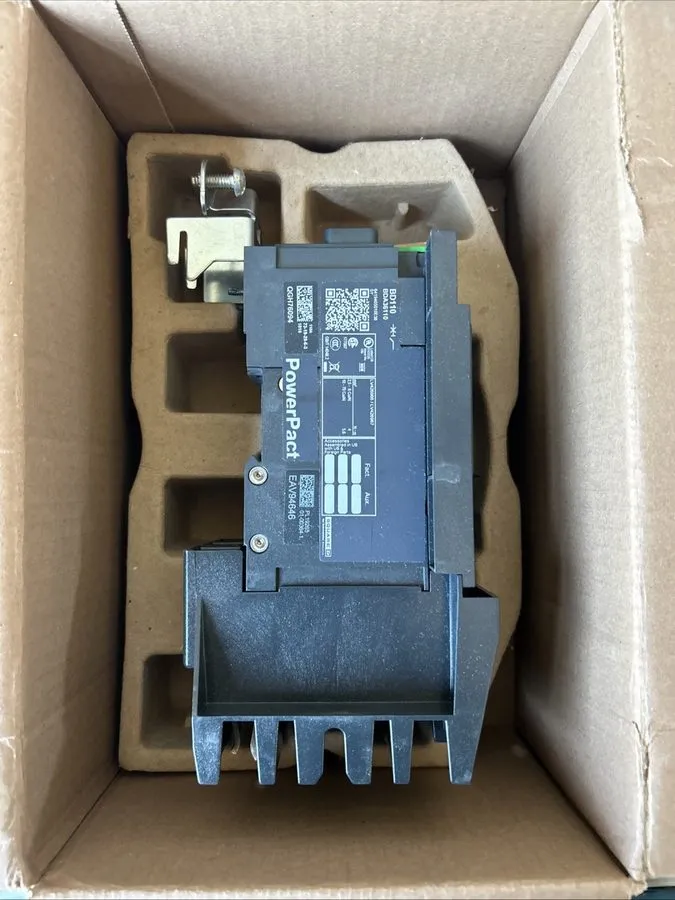 Автоматический выключатель Square D 3 Pole 110 Amp BDA36110 Circuit Breaker 110A — фото лота 1