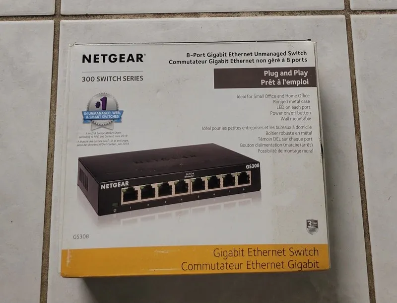 Коммутатор NETGEAR GS308 GS308-300PAS 8-Port Gigabit Ethernet Unmanaged Switch