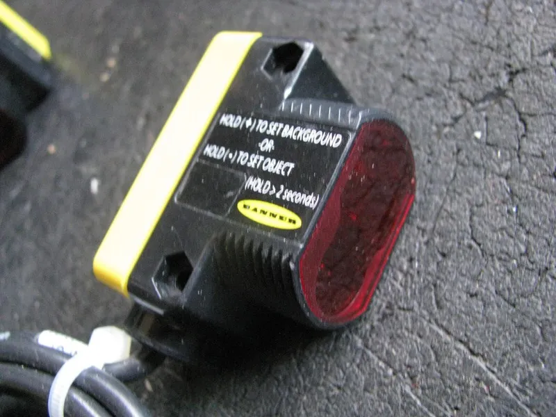 Фотоэлектрический датчик BANNER Photoelectric Switch Sensor QS30AF — фото лота 2