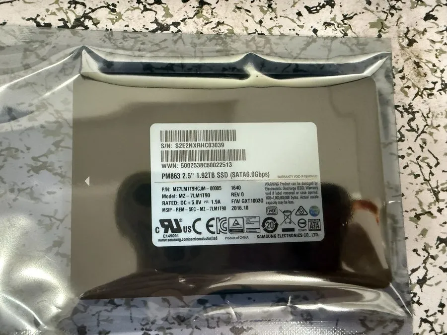 SSD-накопитель MZ-7LM1T90 Samsung PM863 1.92TB SATA 6Gbps 2.5'' MZ7LM1T9HCJM-000