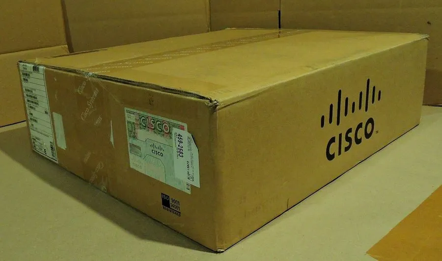 Коммутатор Cisco WS-C3560V2-24PS-S SWITCH
