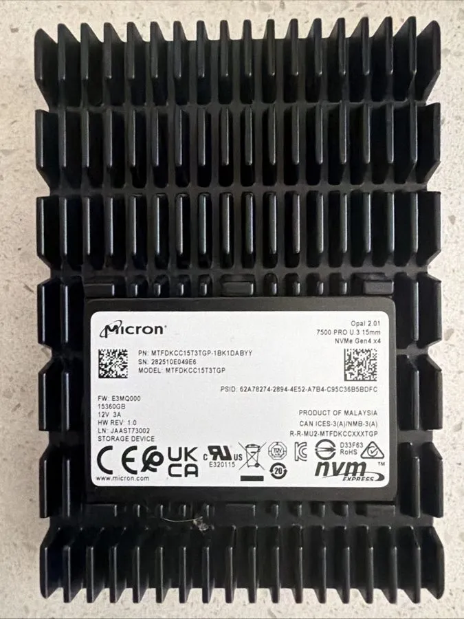 SSD-накопитель MICRON 15.36TB SFF 2.5" 7500 Pro PCIe 4.0 NVMe SSD MTFDKCC15T3TGP — фото лота 1
