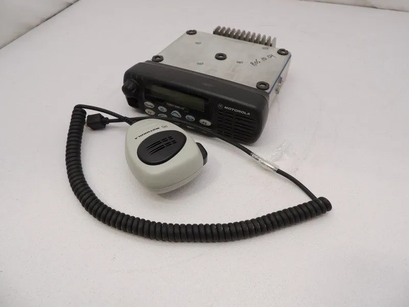Радиостанция MOTOROLA CDM1550 LS+ MOBILE RADIO 403-470 UHF 25 WATT 16 CH GMRS HA