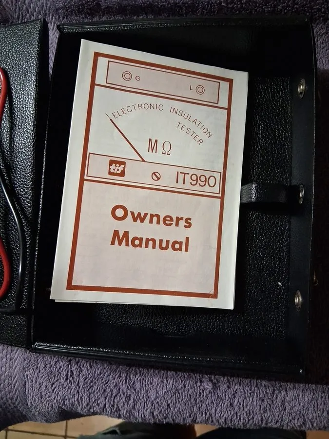 Тестер Tiff IT990 Insulation Tester Or Megger Sales DEMO Been Sitting With Batte — фото лота 2