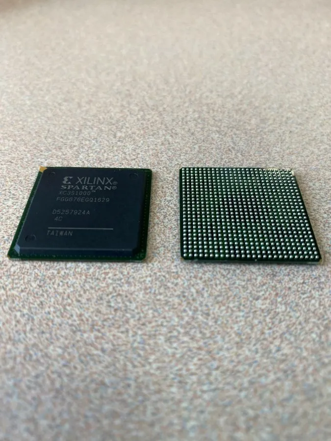 Микросхема ПЛИС XILINX XC3S1000-4FGG676C IC SPARTAN-3 FPGA 391 I/O 676FBGA IC.