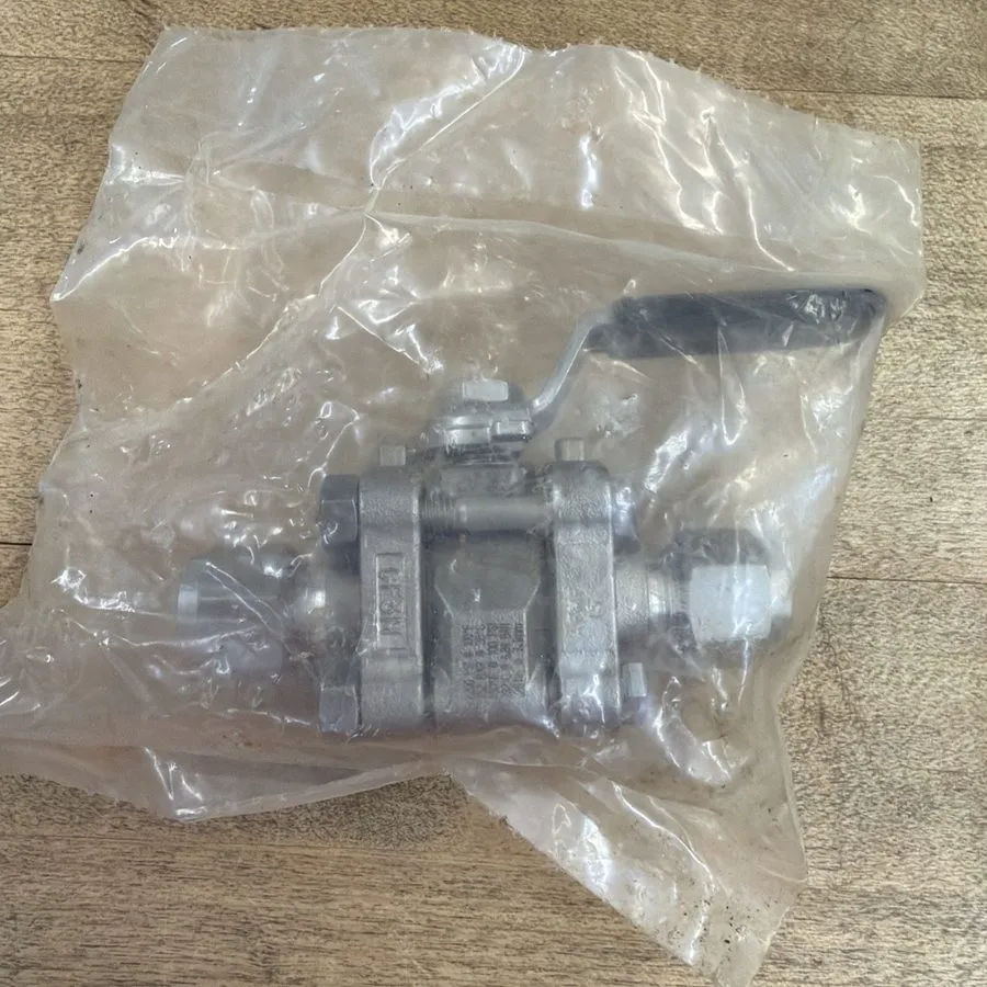 Клапан SWAGELOK SS-62TS6 3/8” tube ball valve 316 SS Stainless Steel