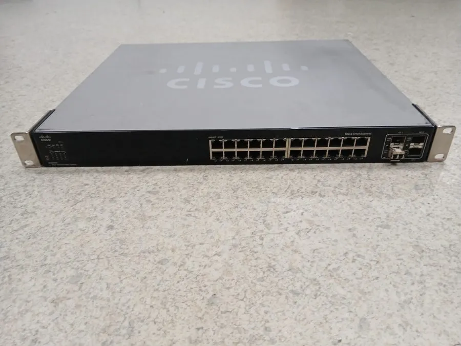 Коммутатор CISCO SGE2000 V01 24-PORT 10/100/1000 SWITCH (R2S2.6)