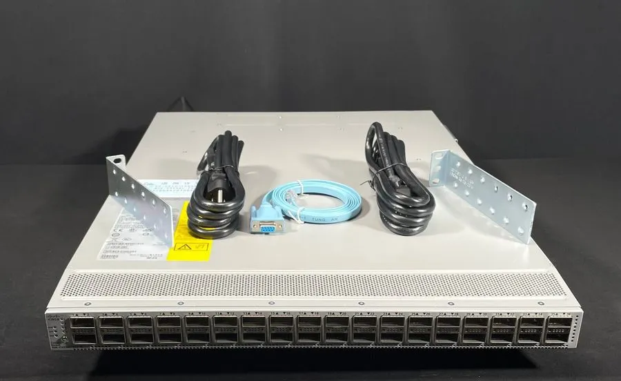 Коммутатор Cisco N9K-C9336C-FX2 36x 40/100Gb Managed Switch