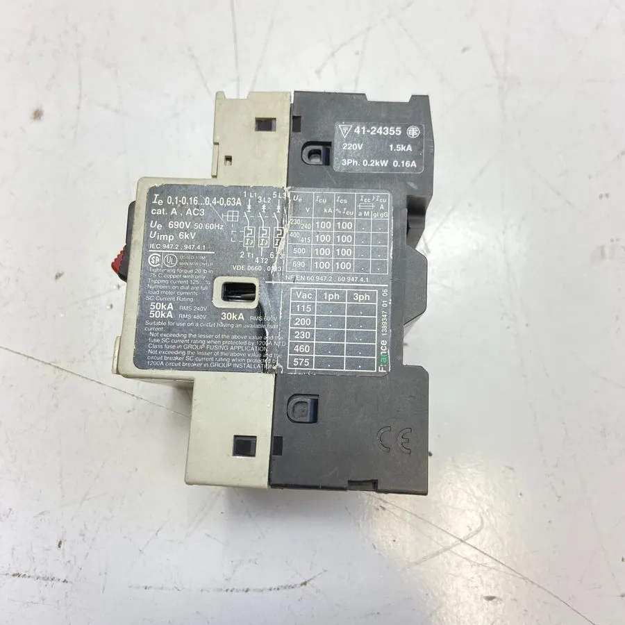 Автоматический выключатель TELEMECANIQUE GV2-M01 MOTOR CIRCUIT BREAKER 0.10-0.16 — фото лота 1