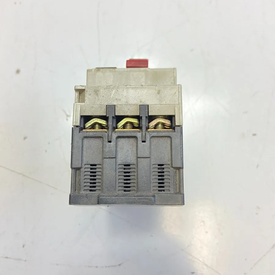 Автоматический выключатель TELEMECANIQUE GV2-M01 MOTOR CIRCUIT BREAKER 0.10-0.16 — фото лота 2