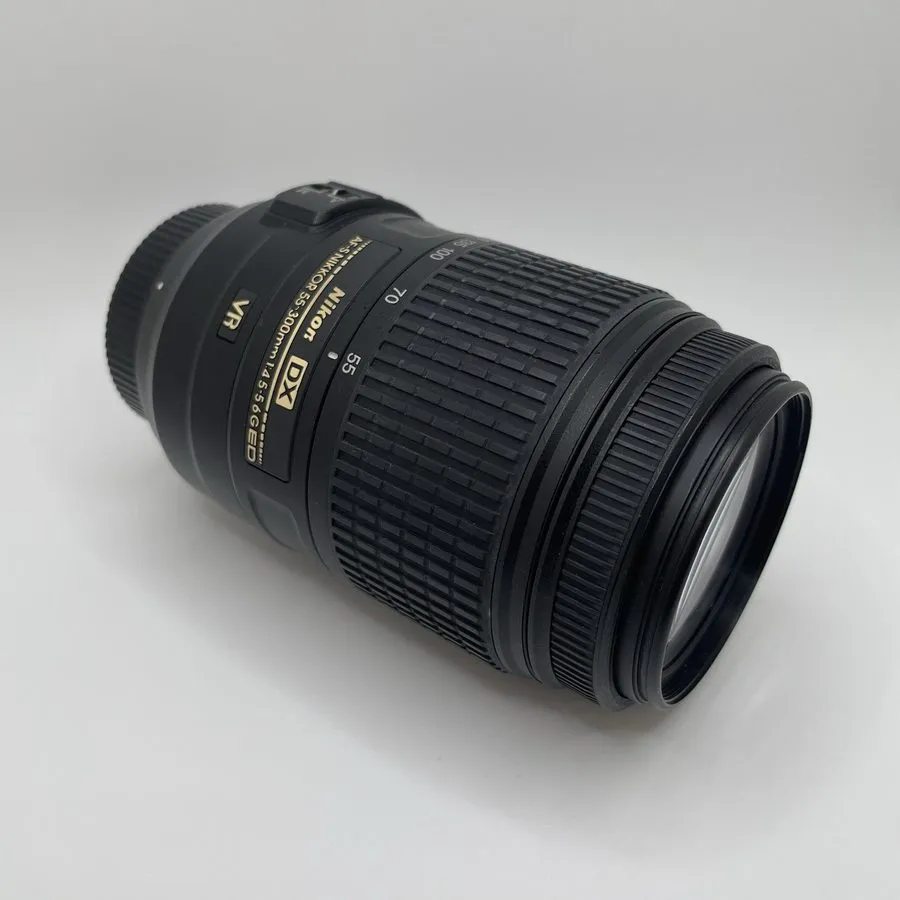 Объектив Nikon AF-S DX NIKKOR 55-300mm f/4.5-5.6G ED VR Telephoto Zoom Lens