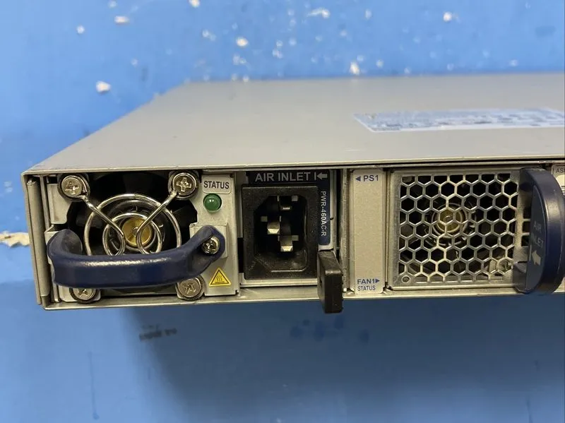 Коммутатор Arista DCS-7048T-A 48-Port 1GbE RJ-45 + 4x 10GB SFP+ Ethernet Switch — фото лота 4